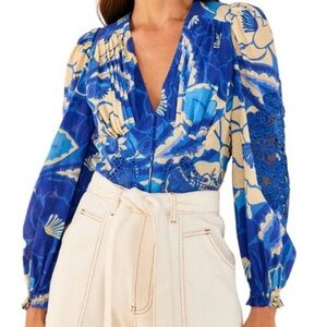 Farm Rio Tropical Groove top!🩵💙🩵
Size XS